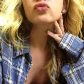 Britt Robertson