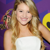 Brooke Sorenson modern family