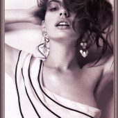 Anne Hathaway