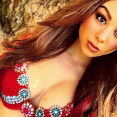 Kira Kosarin