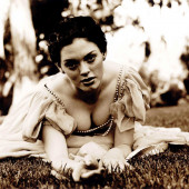 Rose McGowan