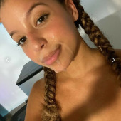 Camila Elle