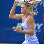 Camila Giorgi body