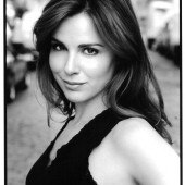 Cara Buono
