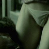 Carolina Bang sex scene