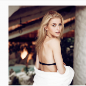 Caroline Daur nackt