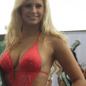 Caroline Noeding sexy