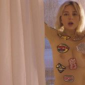 Caroline Vreeland topless