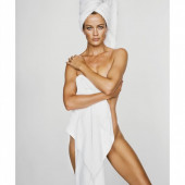 Carolyn Murphy body