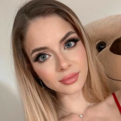 Christina LionsCat