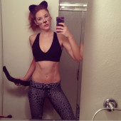 Courtney Hope 