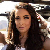Courtney Tillia