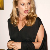 Alicia Silverstone