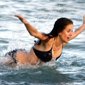 Kelly Preston 