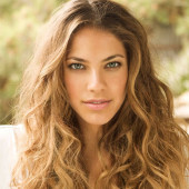 Debi Nova