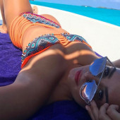 Demi Lovato body