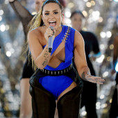 Demi Lovato oops