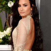 Demi Lovato sexy
