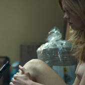 Dreama Walker 