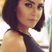 Duygu Goenel koerper