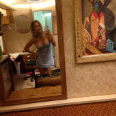 Kaley Cuoco
