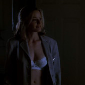 Elisabeth Shue