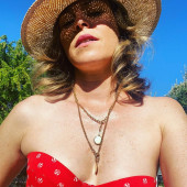 Elizabeth Banks