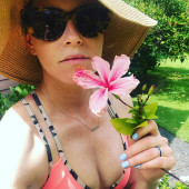 Elizabeth Banks
