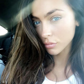 Elizabeth-Jayne Tierney hot