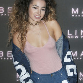 Ella Eyre sexy