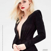 Elle Fanning braless