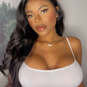 Elle Monae 