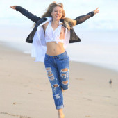 Ellen Alexander tit slip