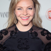 Eloise Mumford hot