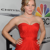 Eloise Mumford sexy