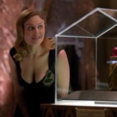 Emily Deschanel cleavage