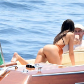 Emily Ratajkowski leaked