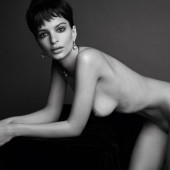 Emily Ratajkowski nude photos