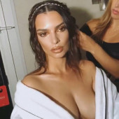 Emily Ratajkowski
