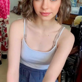 Emma Myers 