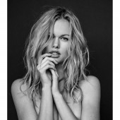 Emma Stern topless