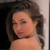 Erika Costell