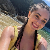 Esther Abrami 