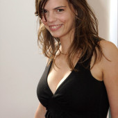 Camilla Renschke