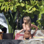 Jennifer Aniston