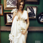 Anne Hathaway