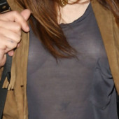 Frances Bean Cobain oops