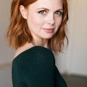 Galadriel Stineman photo