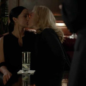 Gillian Anderson kiss
