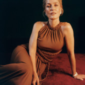 Gillian Anderson